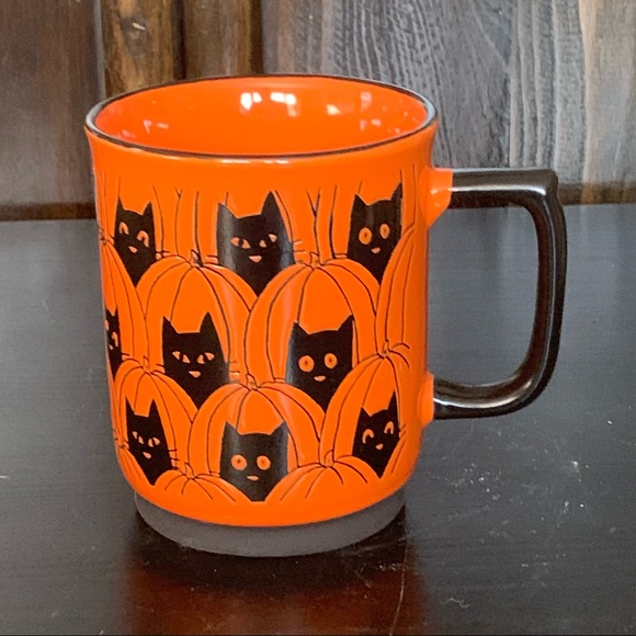 Vintage Style 18oz Black Cat Halloween Mug - Picture 2 of 9